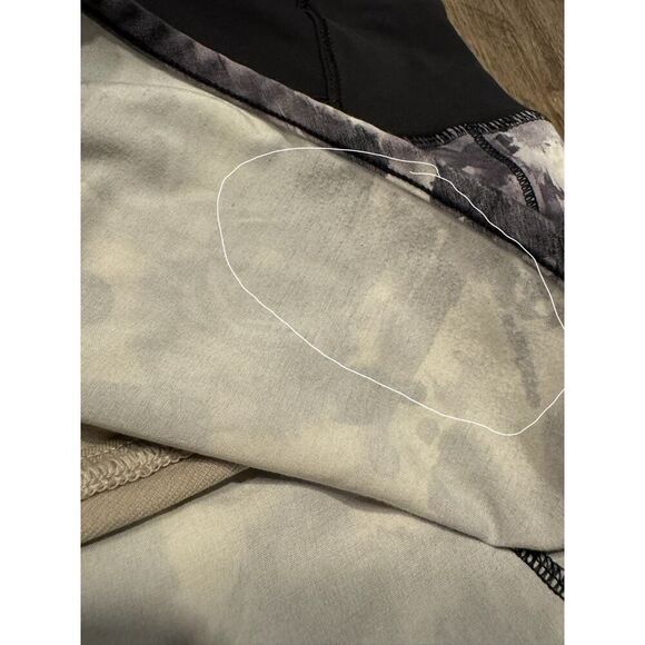 Lululemon Womens Run Times Short Size 6 - Picture 7 of 11